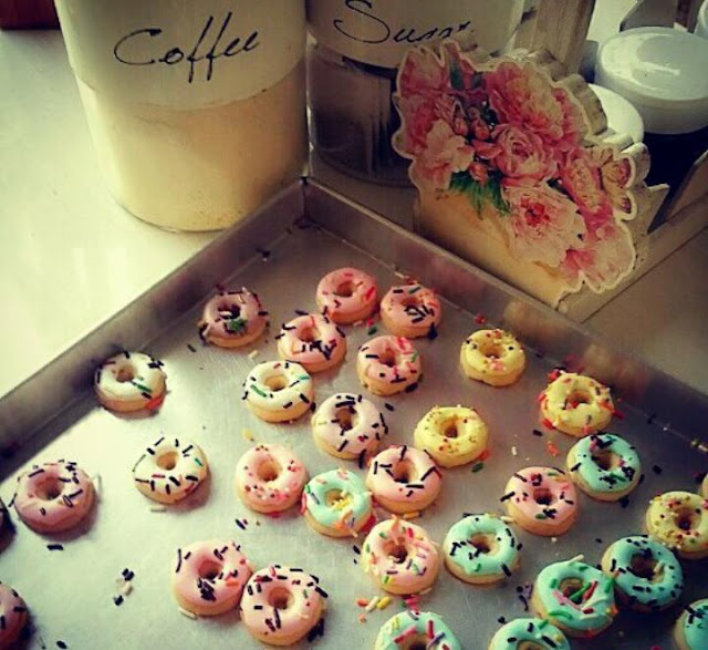 kue-kering-bentuk-donat-mini