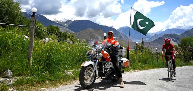 De Khunjerab Cycling Race