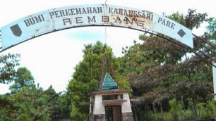 19 Objek Wisata Asli Kota Rembang Jawa Tengah Yang Sangat
