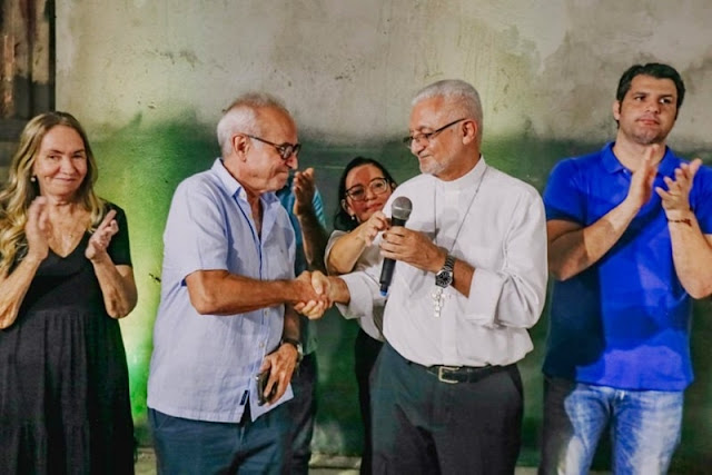 Cícero Lucena assina ordem de serviço para obras que vão transformar ‘Conventinho’ em Escola de Artes Municipal