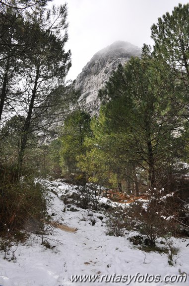 Grazalema - Cueva de las dos puertas