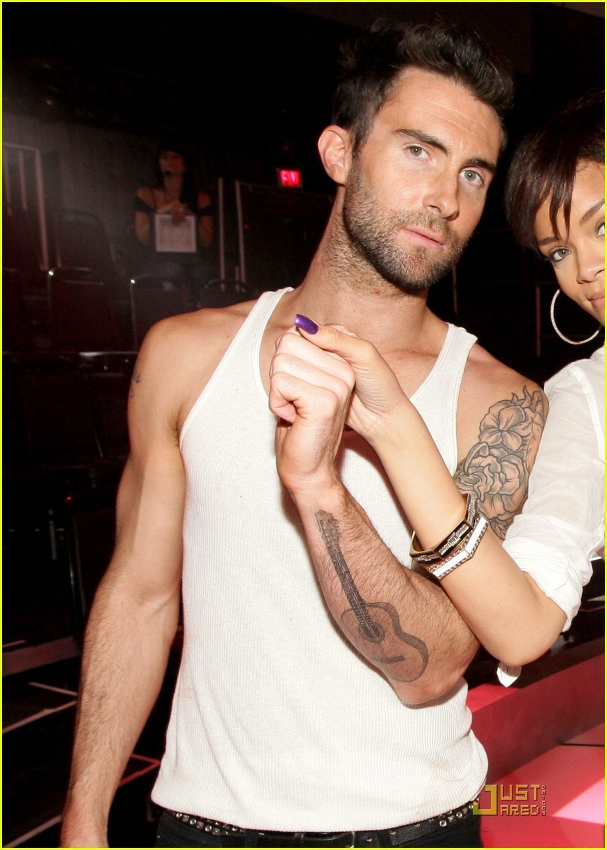 Adam Levine - Photo Set