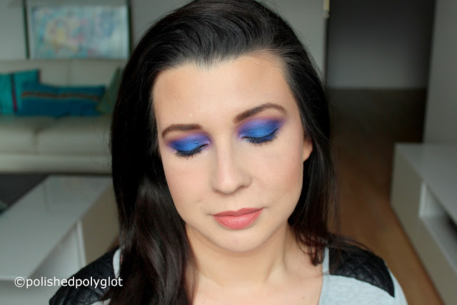 Electric makeup look in Blue and Purple