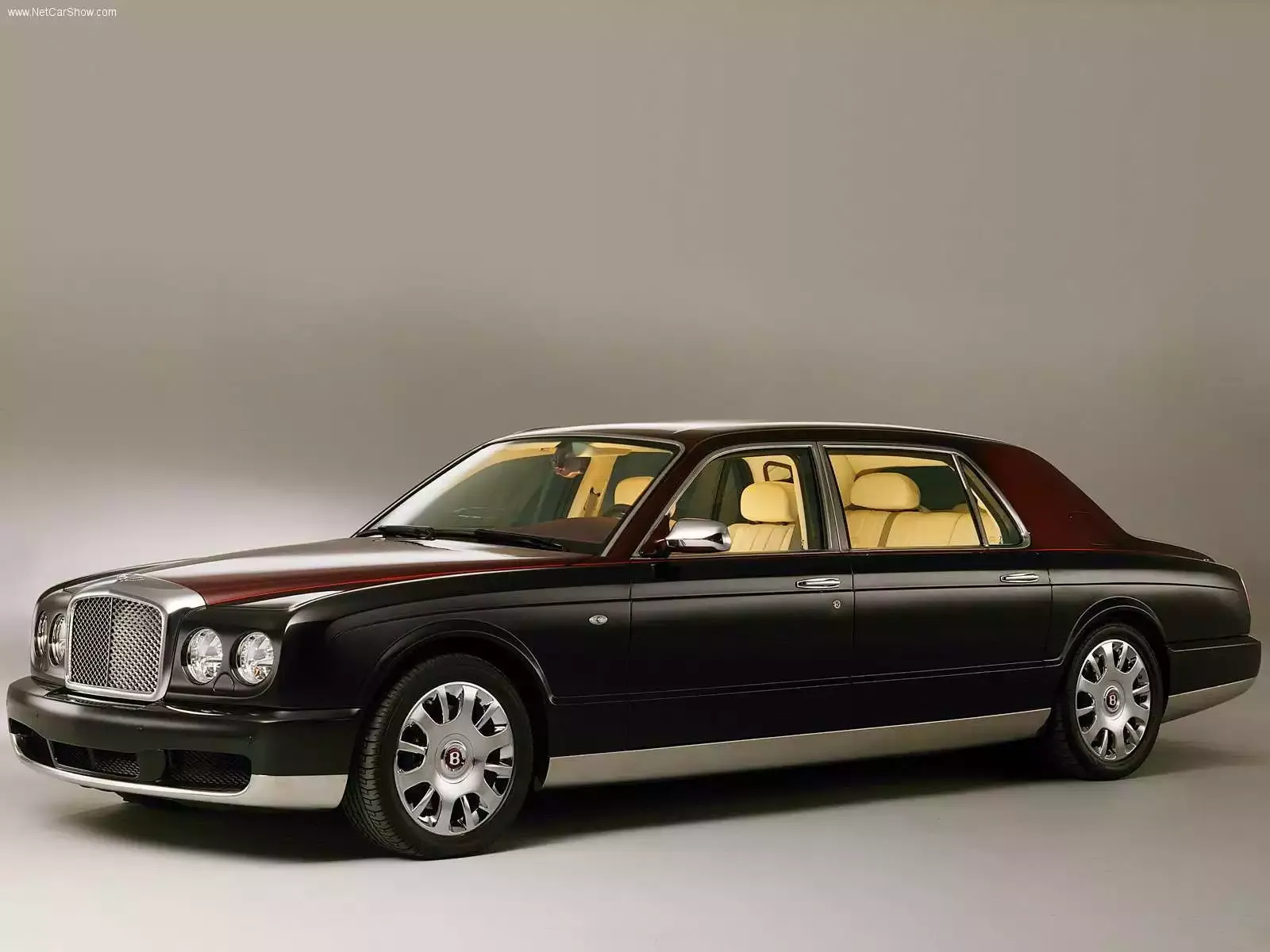 Hình ảnh xe ô tô Bentley Arnage Limousine 2005 & nội ngoại thất