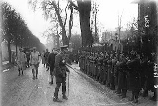 Joffre and British General Douglas Haig inspecting French troops outside of GQG in Chantilly in 1916