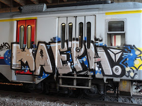 graffiti GRIS