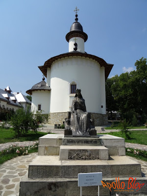 Manastirea Varatec