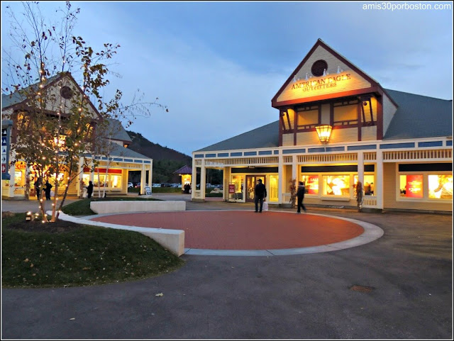 Settlers´ Green Outlet Village