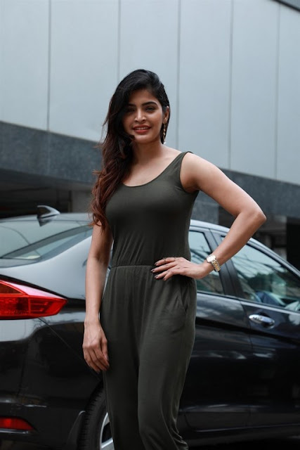 Sanchita Shetty spicy armpit image gallery