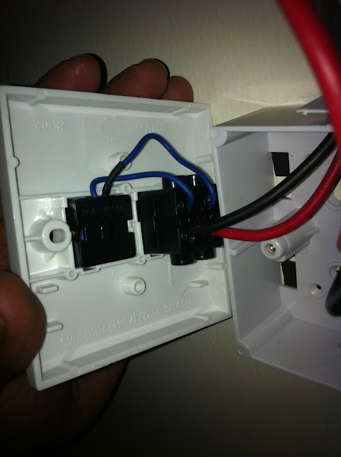 pasang suis lampu