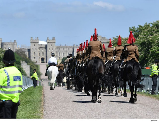 Prince Harry & Meghan Markle Arrive at Windsor Castle for Wedding Rehearsal