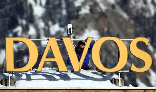 La Svizzera rivela l'operazione di spionaggio di due russi al Forum economico mondiale di Davos