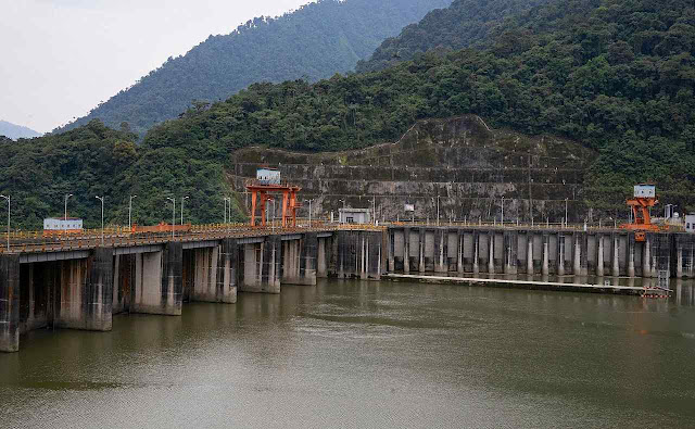 Engenheiros acharam milhares de fissuras na hidroelétrica Coca Codo Sinclair causadas pela má qualidade do aço chinês