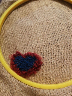 heart rug hooking in hoop