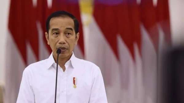 Foto: Jokowi. Paparan Langsung Sinar Matahari Bikin Pendek Umur Virus Corona.