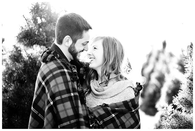 black and white engagement photos