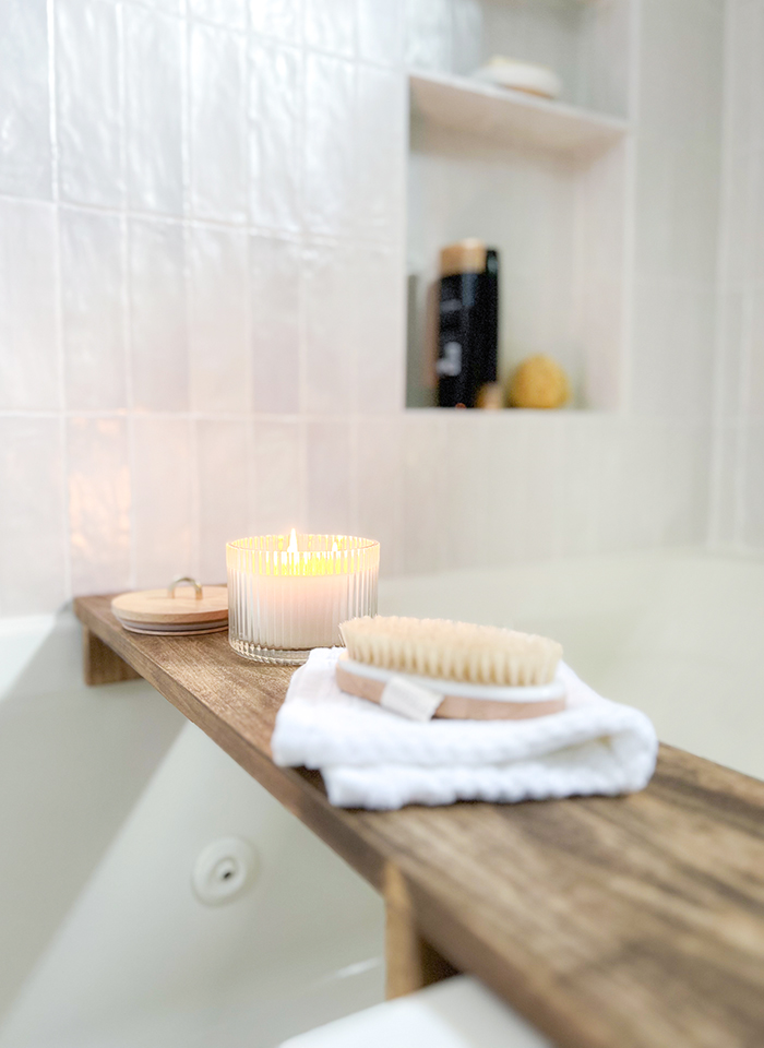 DIY Bathtub Spa Shelf