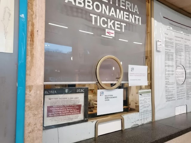 Roma-Lido: Chiusa la biglietteria di Stella Polare