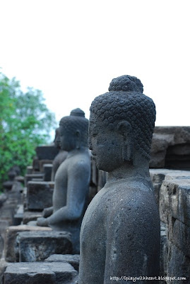 Buddha statue, Borobudur