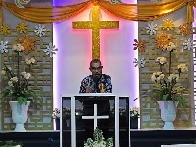 Warga Gereja GPdI Di Tanah Papua Gelar Ibadah Syukuran HUT GPdI Ke - 74