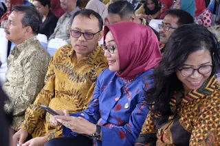 Gubernur Jabar, Ridwan Kamil melaunching Program Kolecer dan Candil di Lapangan Sempur Kota Bogor