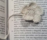 http://translate.googleusercontent.com/translate_c?depth=1&hl=es&rurl=translate.google.es&sl=en&tl=es&u=http://www.crochetspot.com/crochet-pattern-floral-bookmark/&usg=ALkJrhjFP2ys7f4JYYDloe2ocfVJttgMBw#more-21365