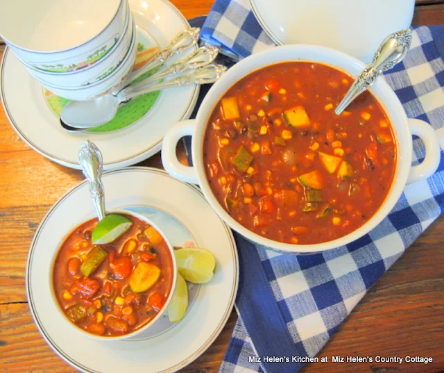 Garden Chili at Miz Helen's Country Cottage