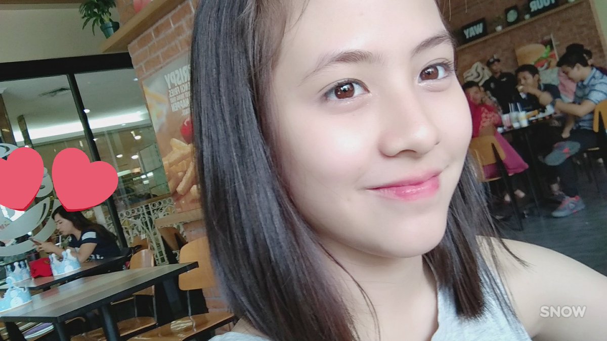 Profil Biodata Lengkap + Foto Adhisty Zara JKT48 Terbaru 