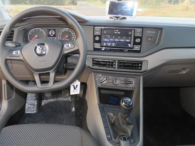 VW Polo 1.0 MPI - interior