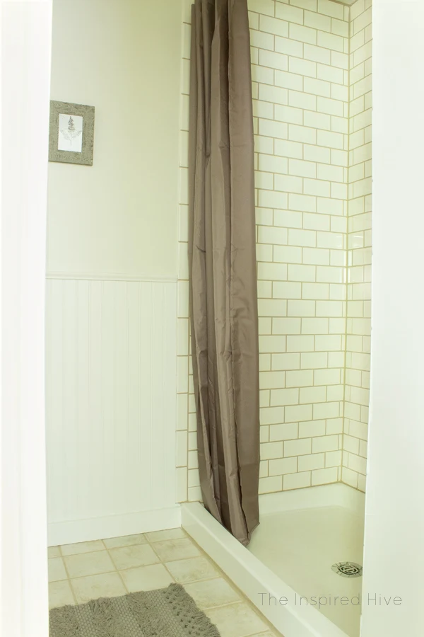 How to easily tile a shower yourself! DIY bathroom renovation.