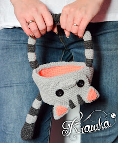 Krawka: Dead cat Halloween basket crochet pattern, candy bag