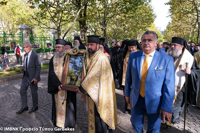 Λαμπρή υποδοχή της Παναγίας Σουμελά και Λειψάνου του Αγ. Δημητρίου στο Βουκουρέστι