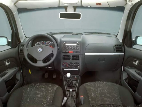 Fiat Palio 2003 a 2007: preços, consumo e fotos