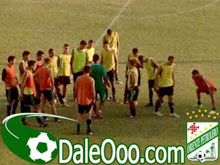 Oriente Petrolero - Entrenamiento en el Tahuichi - DaleOoo.com página del Club Oriente Petrolero