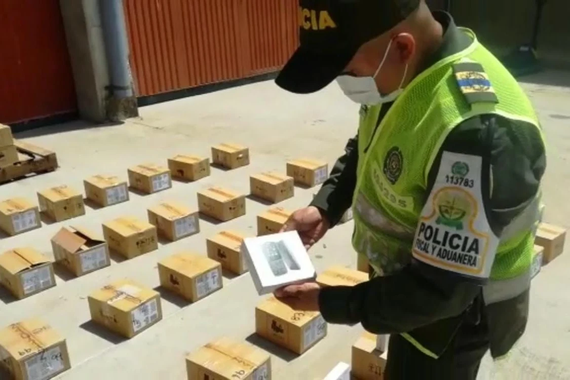 hoyennoticia.com, Incautan $42 millones en celulares de contrabando