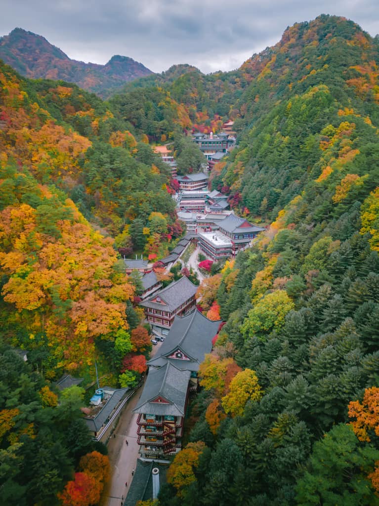 วัดคูอินซา (Guinsa Temple: 구인사)