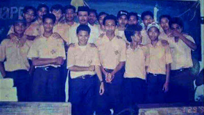 Kenangan Masa Sekolah: Disiplin Keras dan Nilai Adab dari Para Guru