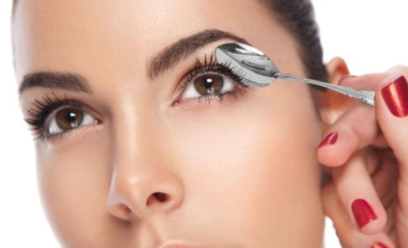 6 Beauty Hacks, All Done With a Spoon