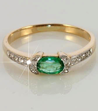 Natural Emerald Rings Emerald is considered an expensive gemstone