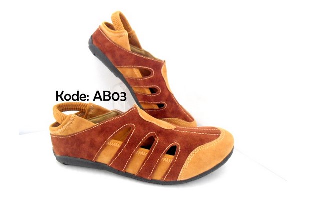 Sepatu casual wanita dengan kode ab03