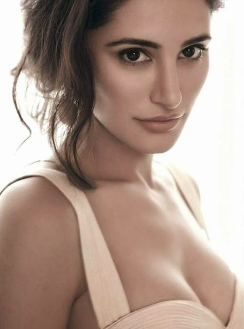 Nargis Fakhri Hd Wallpapers