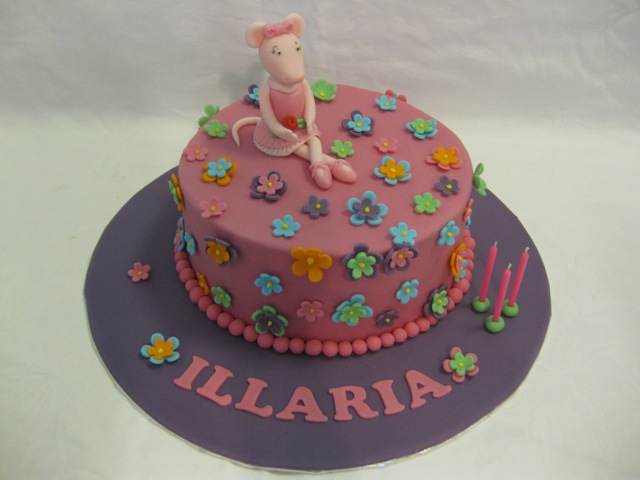 Angelina Ballerina in bright colours Posted by Danya Goll at 223 PM