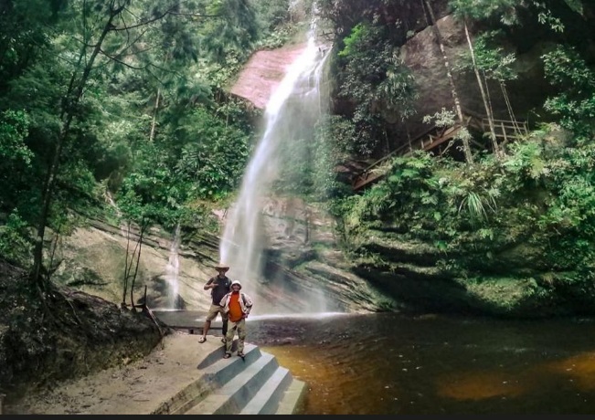 Air Terjun Batu Tilam sebagai Objek Wisata di Riau