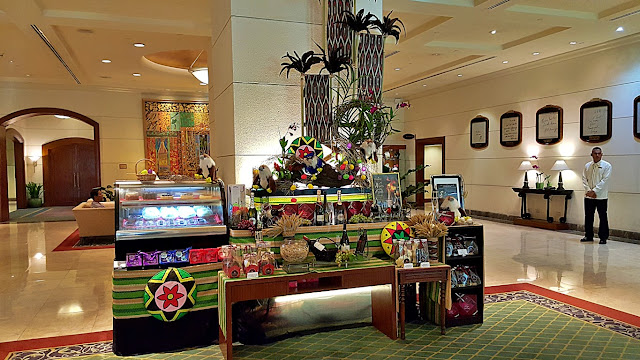 lobby souvenir shop at Marco Polo Davao