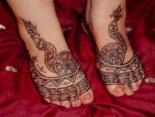 Mehndi Designs Legs  Photo 2013