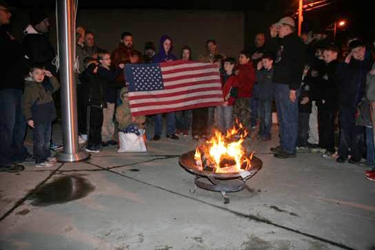 Retiring American Flags