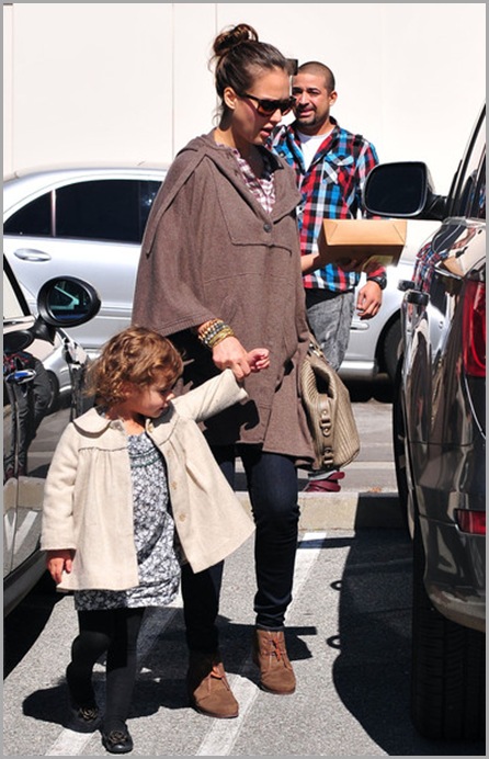 Jessica Alba Pregnant Jessica Alba Daughter I0BfLPnlUo1l