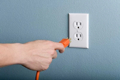 Instalaciones eléctricas residenciales - Desconectando de la clavija