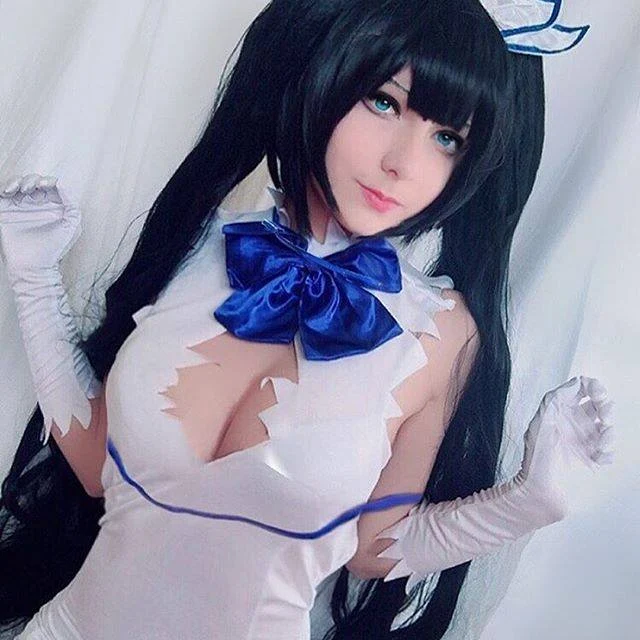 cute cosplay hestia