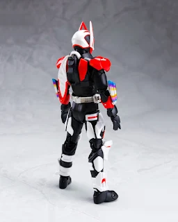 REVIEW SHFiguarts Kamen Rider GeAts Boost Magnum Form & Fever Form Parts Set, Bandai